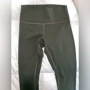 Lululemon size 10 army green leggings